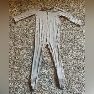 Beige Kyte Onsie EUC